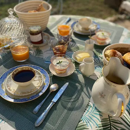 Bed & Breakfast Maison 1823 - De Charme A Garons