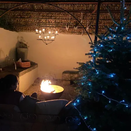 Maison 1823 - De Charme A Bed & Breakfast