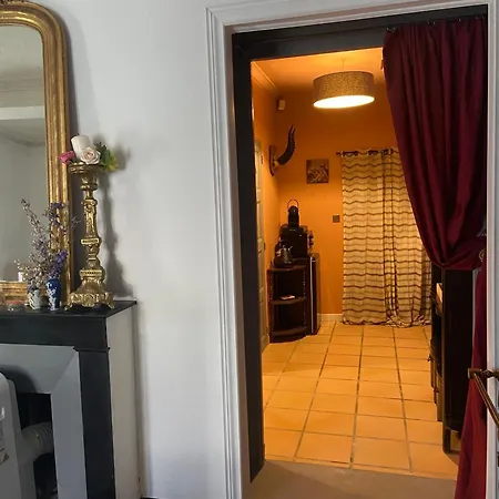 Bed & Breakfast Maison 1823 - De Charme A Garons